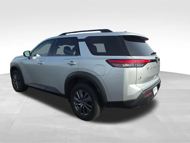 Used 2024 Silver Nissan SV image 3