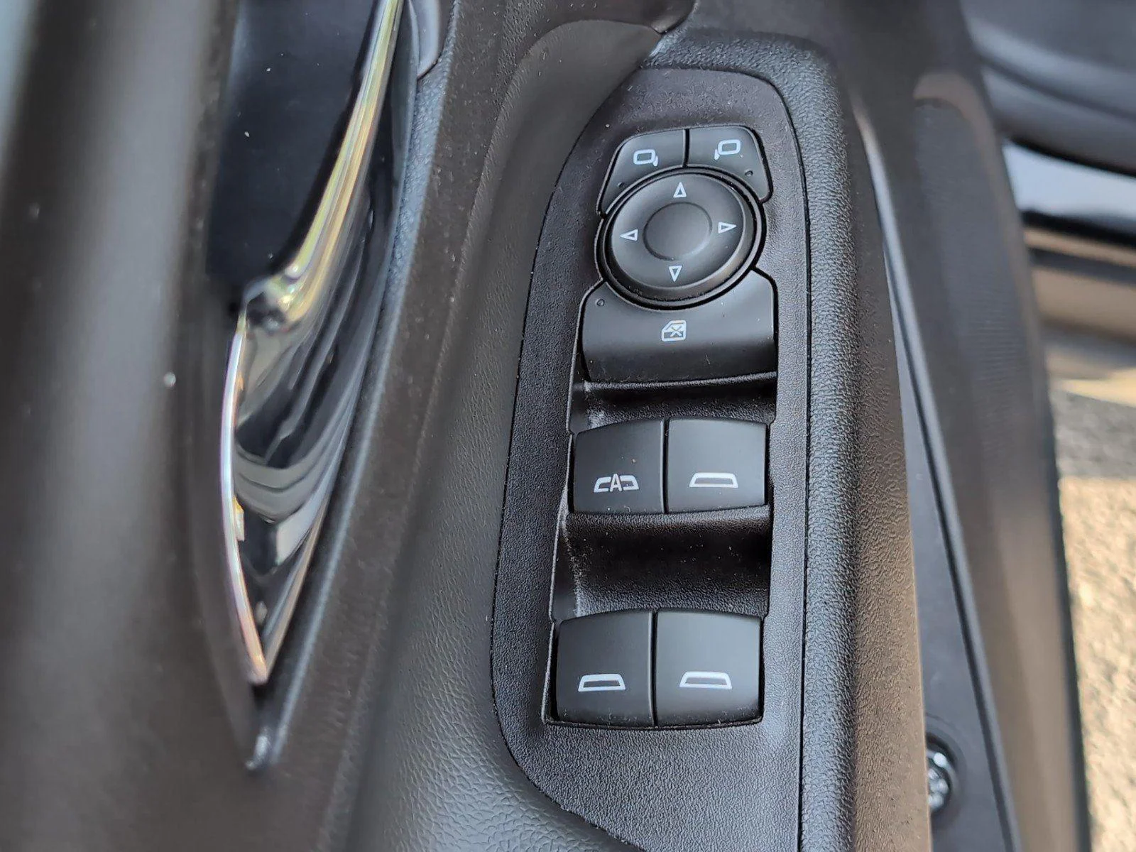 Used 2020 MOSAIC BLACK METALLIC Chevrolet LT image 19