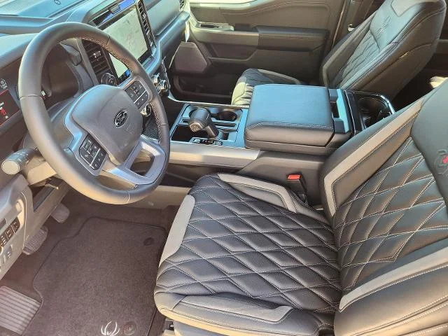 2025 Ford F-150 XLT - Photo 32