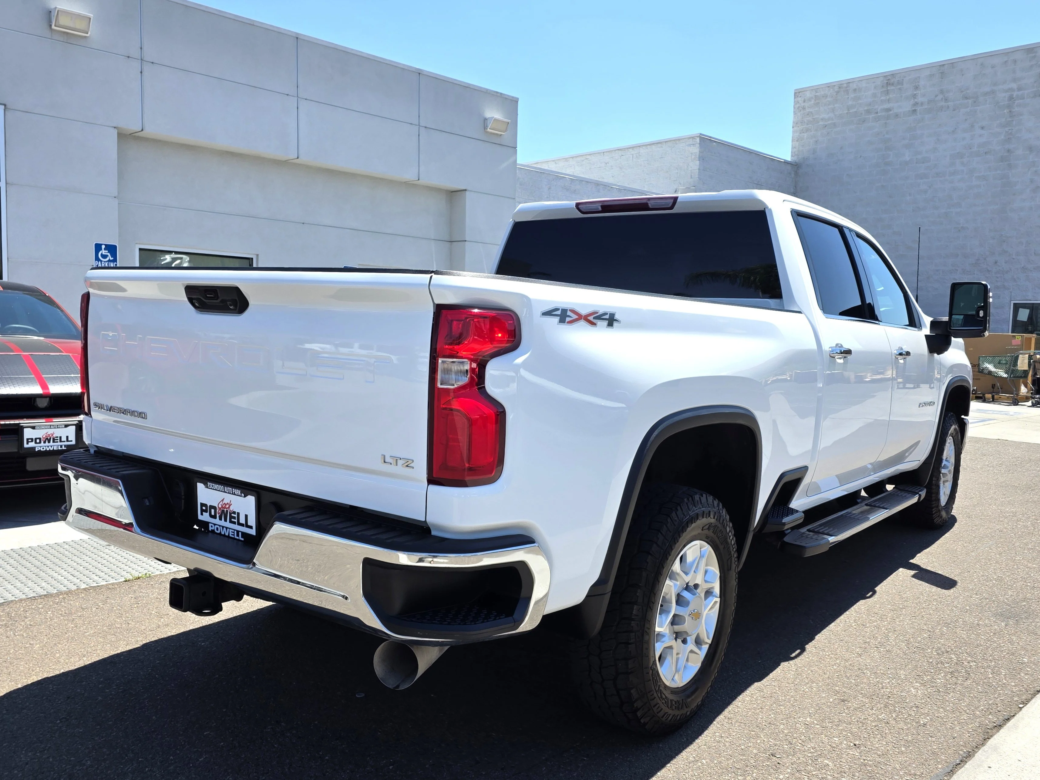 Used 2024 Summit White Chevrolet LTZ image 5