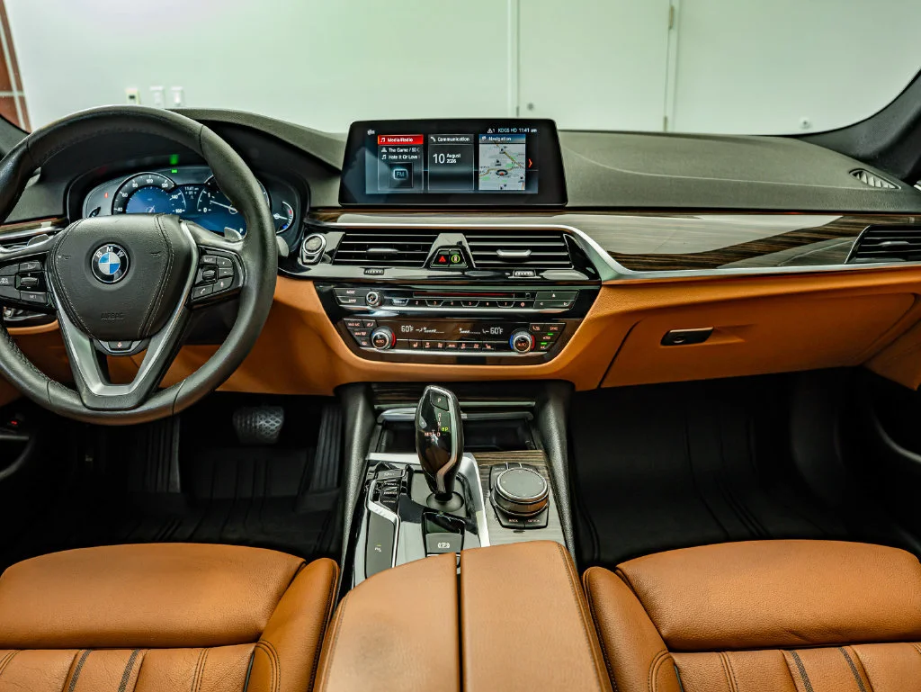 2019 BMW 5 Series 540i - Photo 33