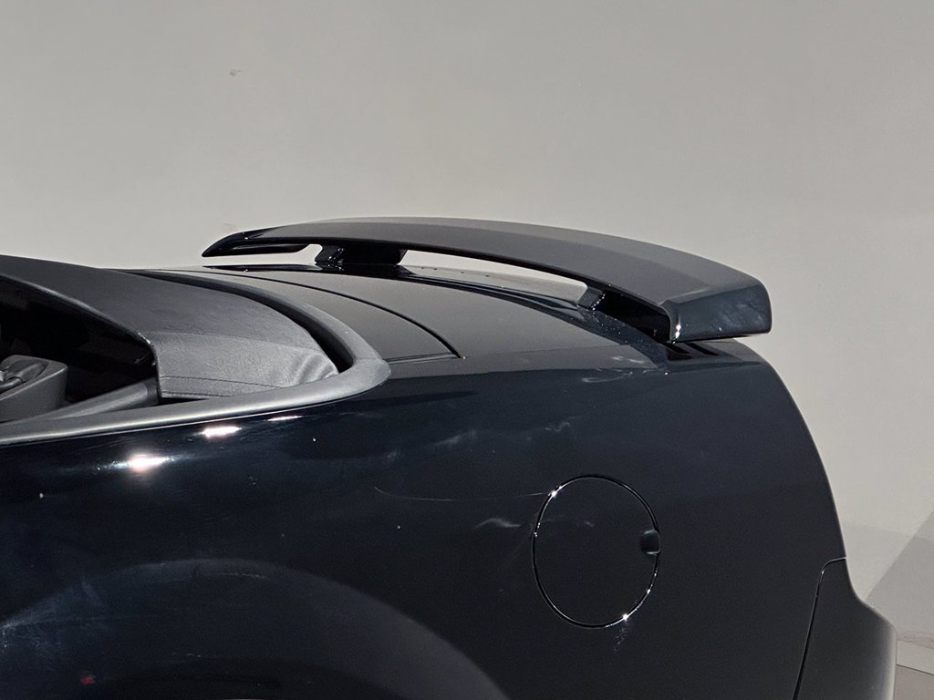 Used 2005 Black Ford  image 5