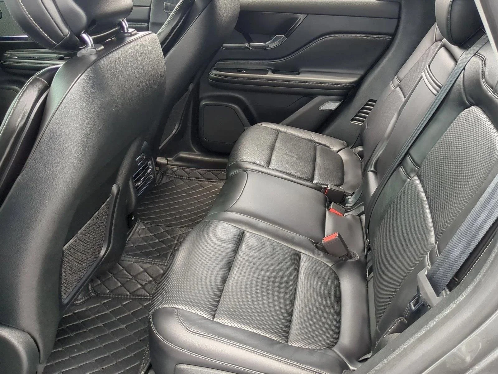 Used 2020 Magnetic Gray Lincoln Reserve image 20