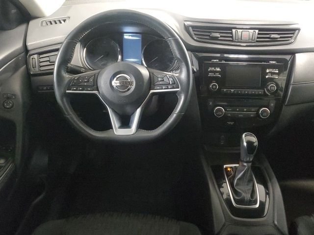 Used 2017 Gray Nissan SV image 16