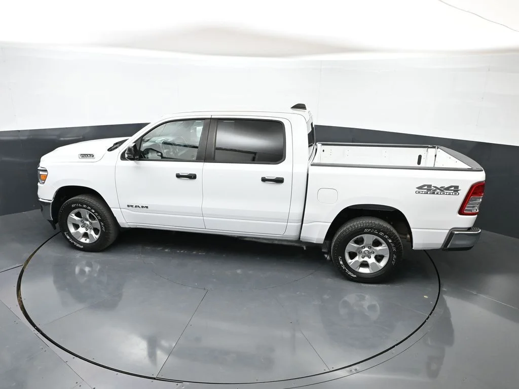 Used 2023 White Ram Big Horn/Lone Star image 45