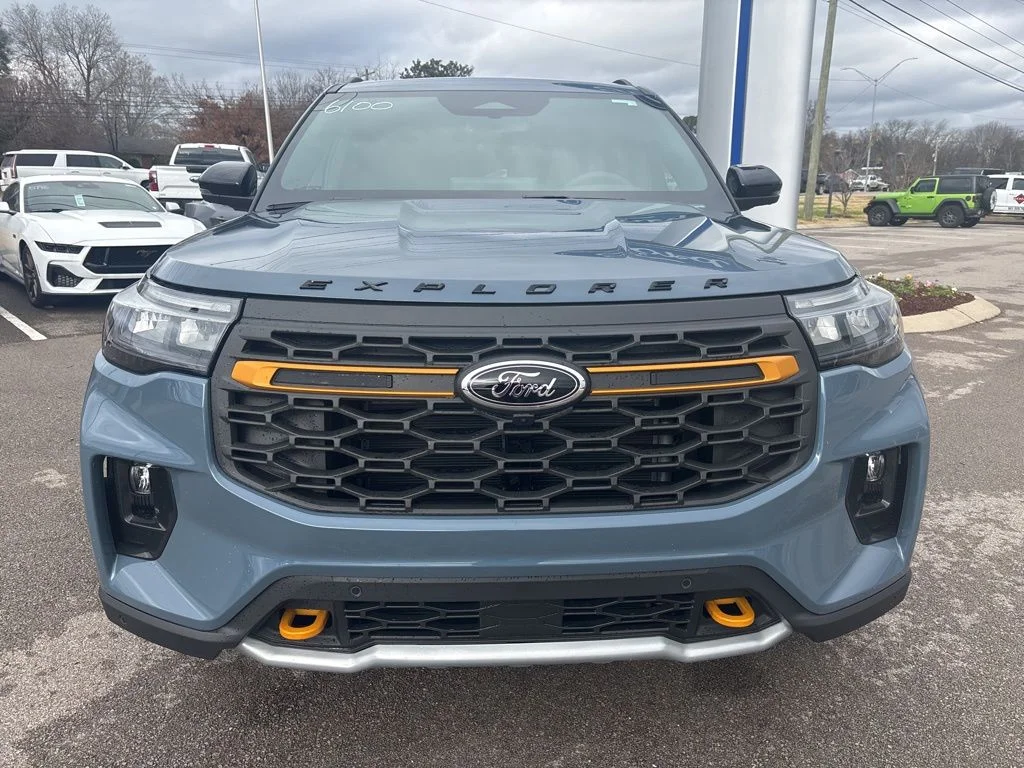 New 2026 Blue Ford Tremor image 3