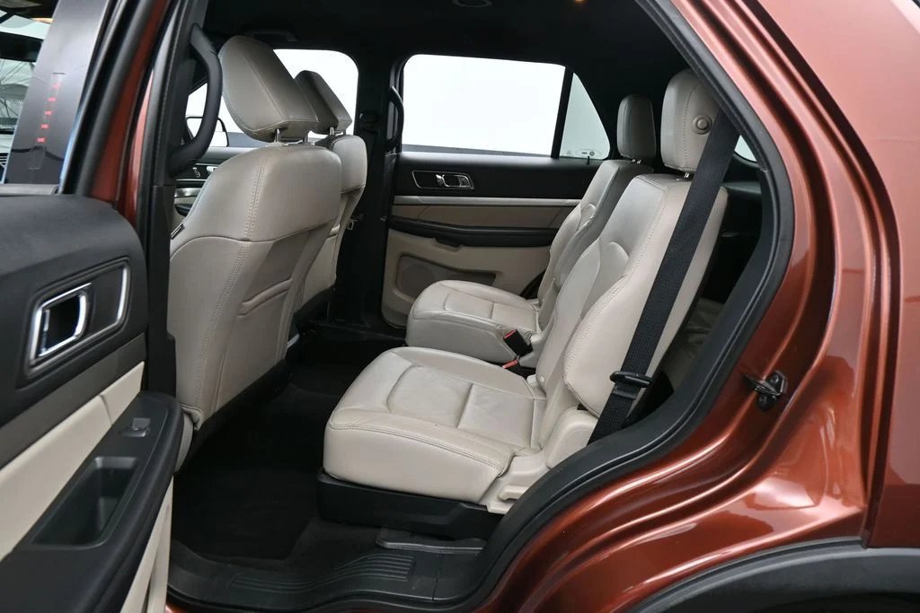 Used 2018 Cinnamon Glaze Metallic Ford XLT image 28