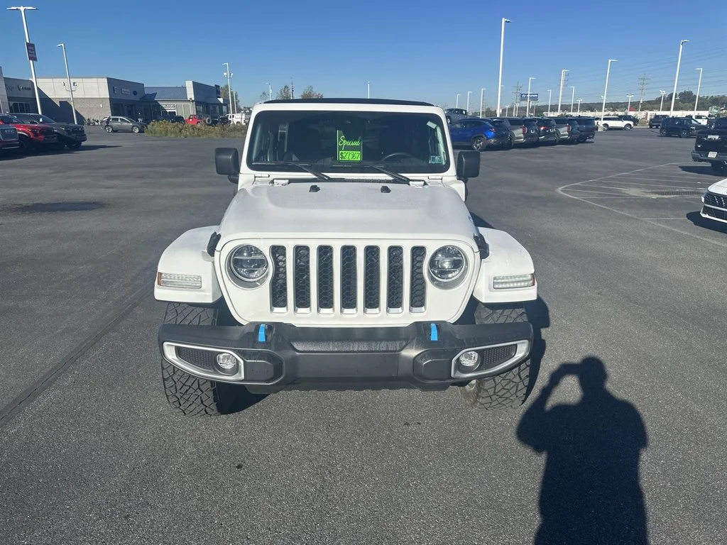 Used 2022 White Jeep Unlimited Sahara 4xe image 3