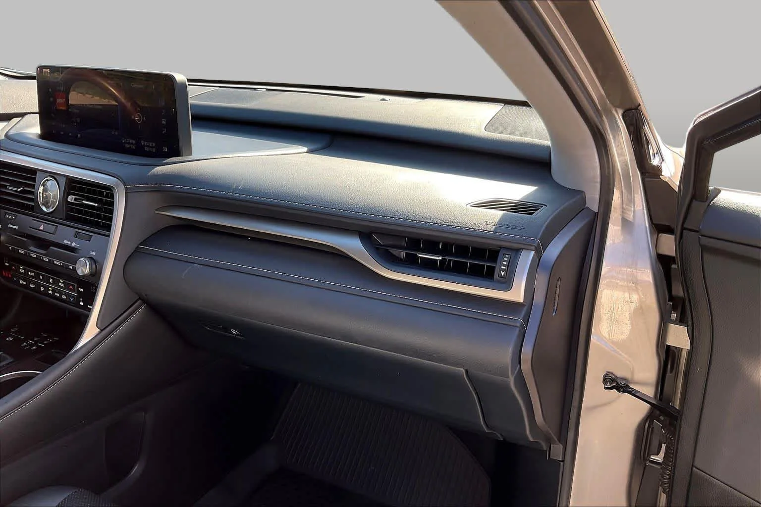 Used 2021 Atomic Silver Lexus  image 19