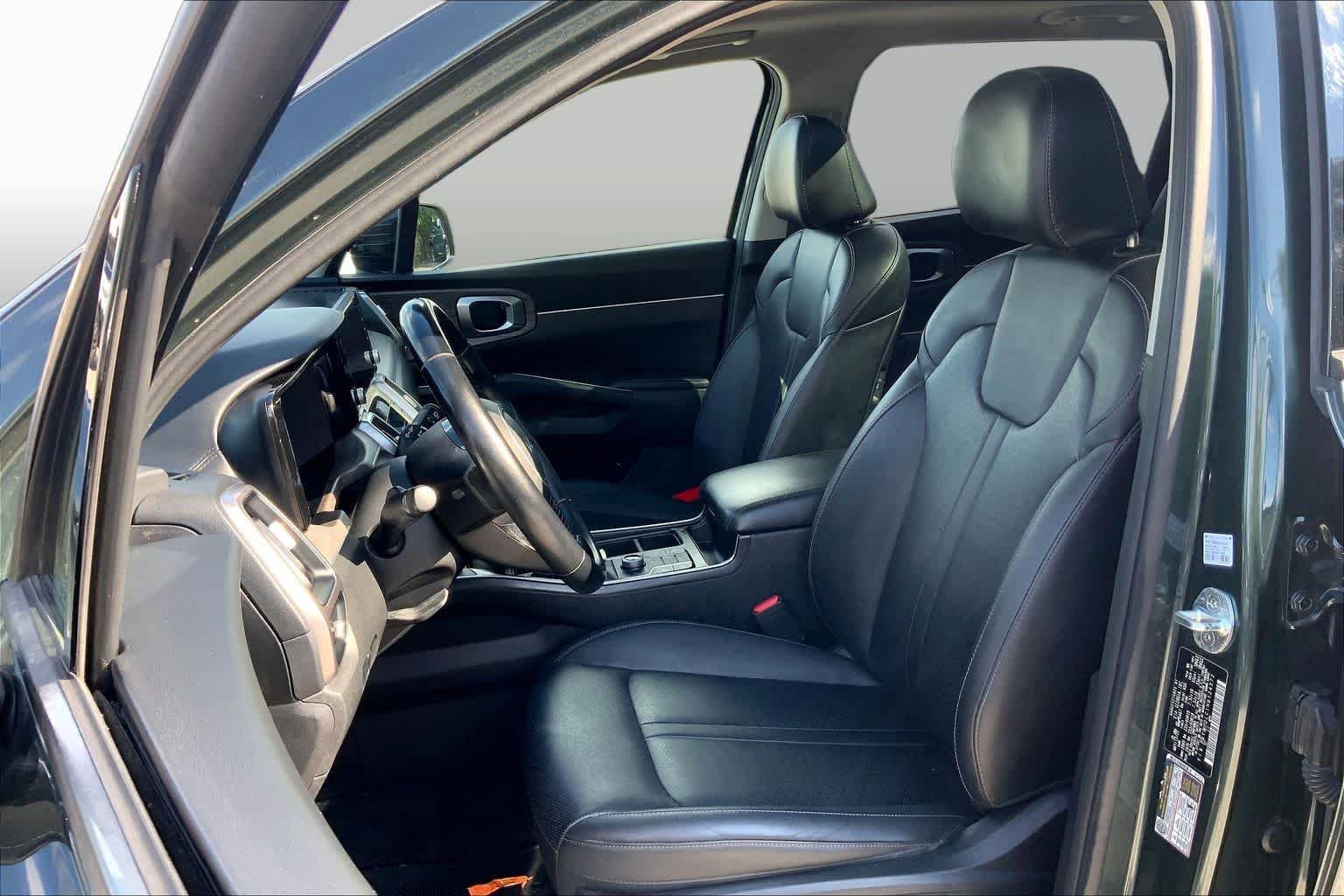 Used 2022 Aruba Green Kia X-Line S image 8