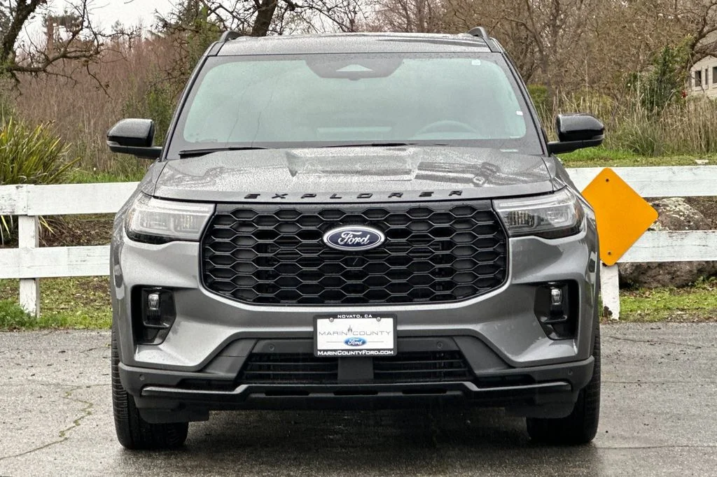 New 2026 Gray Metallic Ford ST-Line image 9