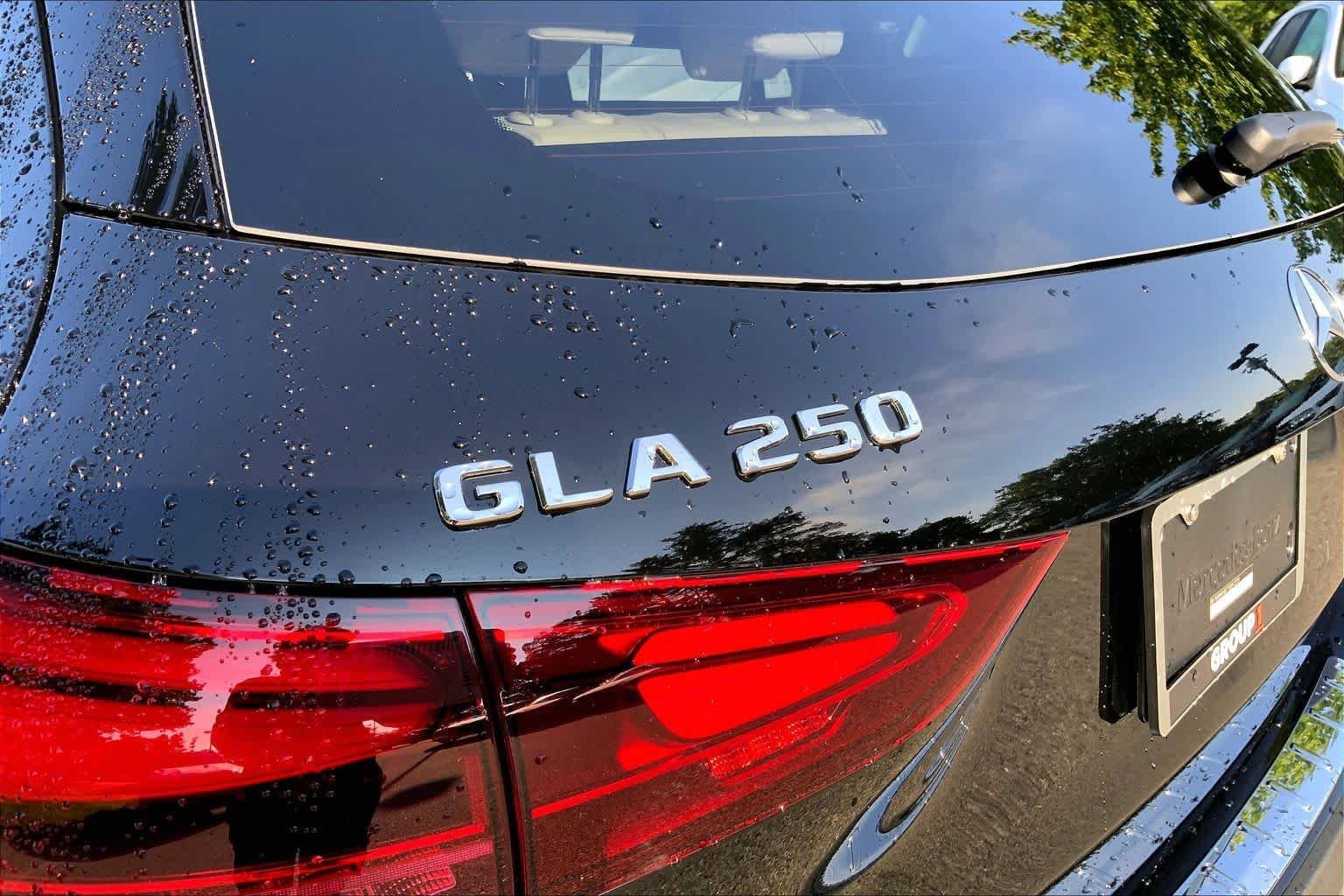 New 2026 Night Black Mercedes-Benz GLA 250 image 19