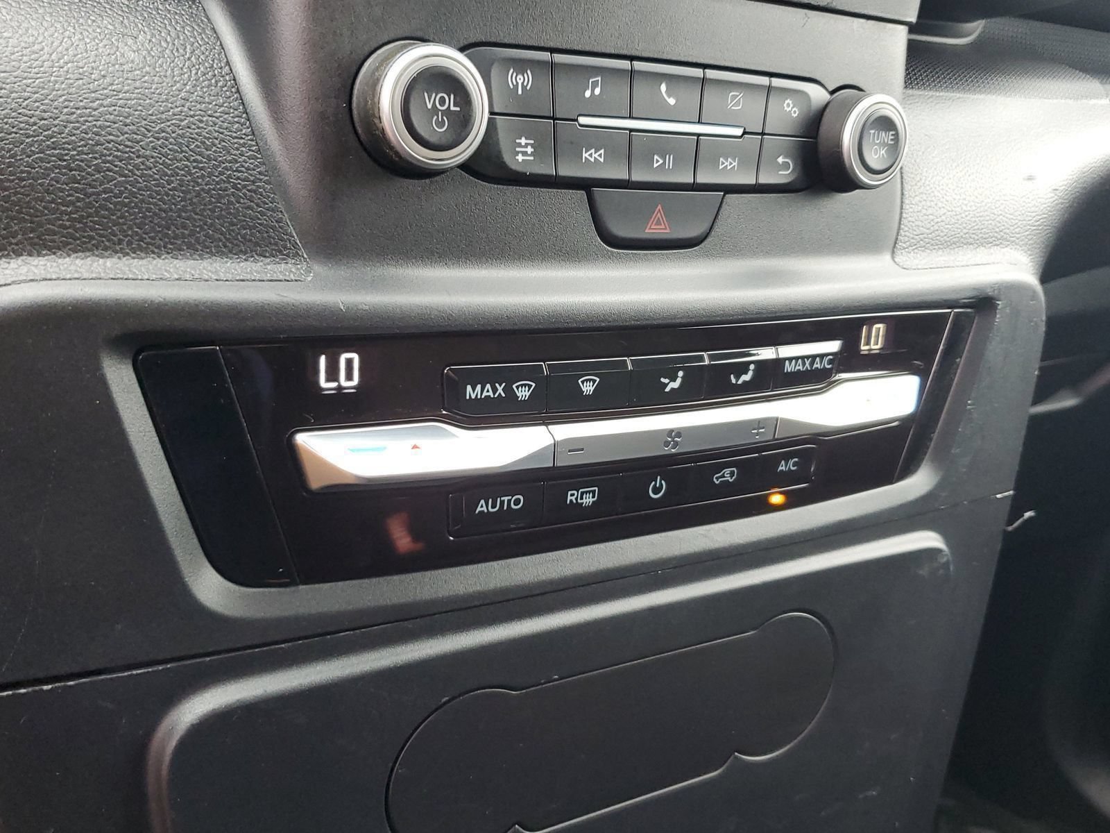 Used 2020 Black Ford Base image 22