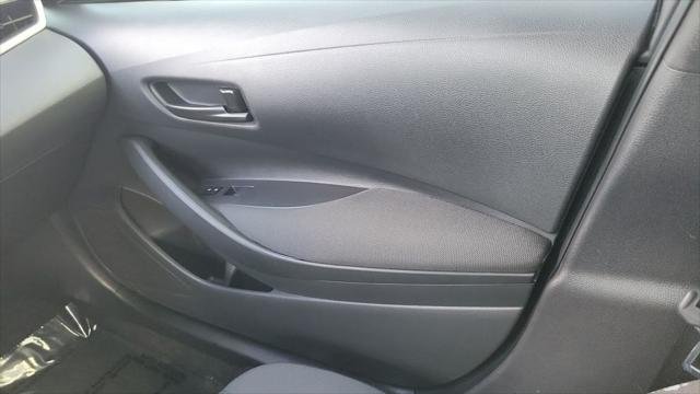 Certified Used 2025 SILVER ME. Toyota  image 13