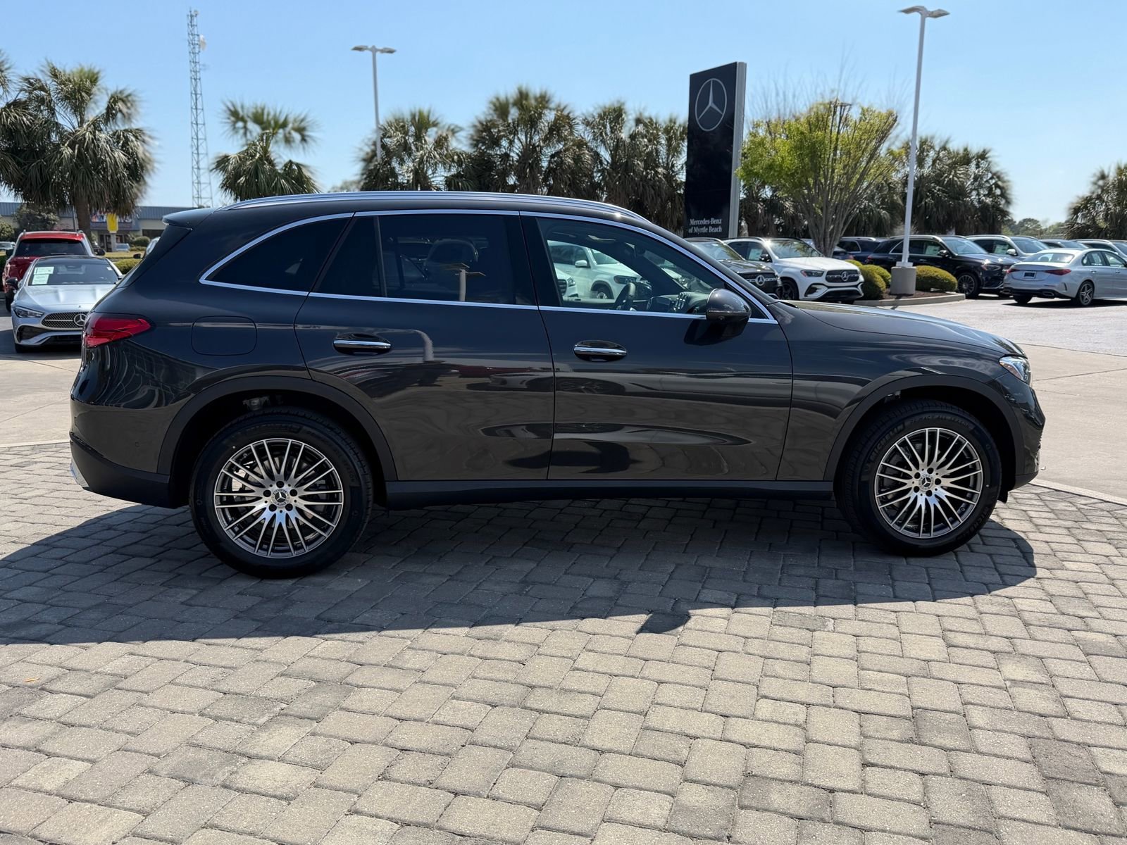 New 2026 Graphite Gray Metallic Mercedes-Benz GLC 300 image 33