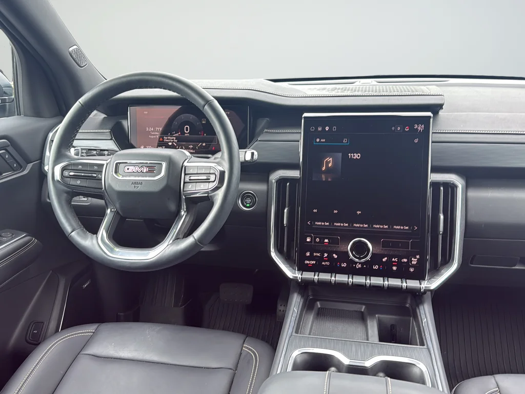 Used 2024 Silver GMC Elevation image 11