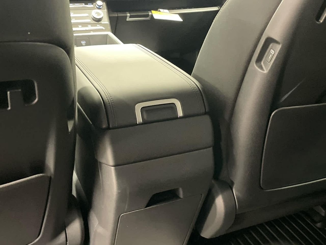 New 2026 Ecotronic Gray Hyundai SE FWD image 18