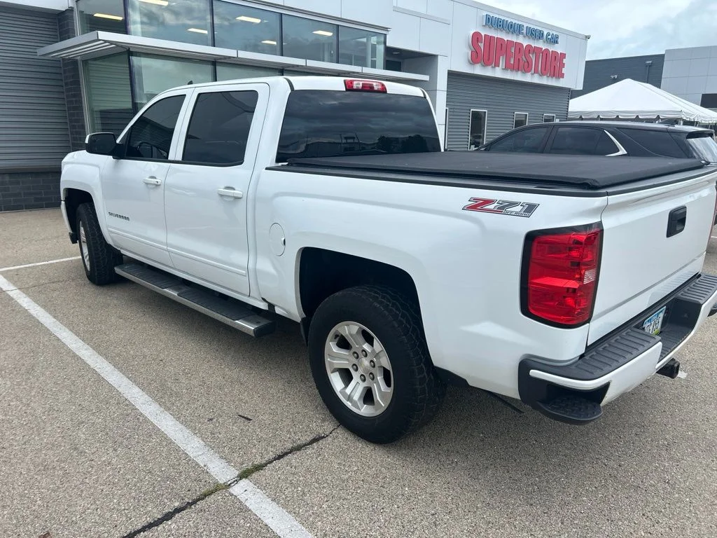 Used 2017 White Chevrolet LT image 4