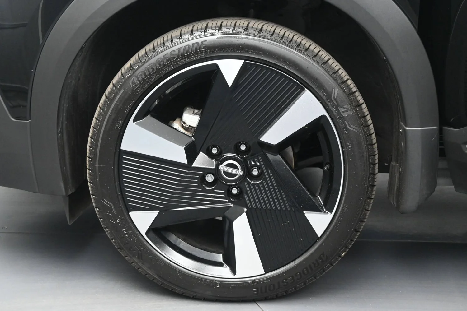 Certified Used 2026 Super Black Nissan SR image 19