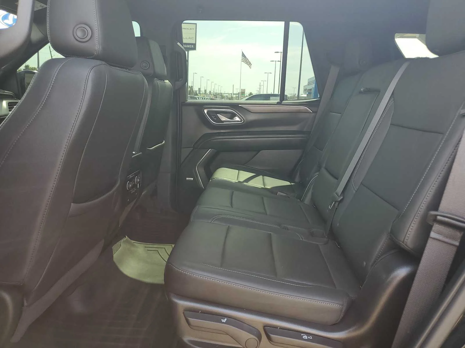 Used 2022 BLACK Chevrolet Z71 image 18