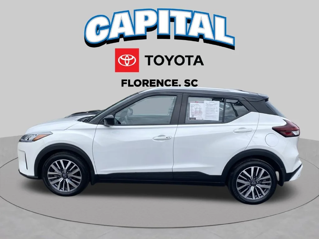 Used 2023 White Nissan SV image 3