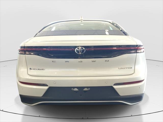 Certified Used 2024 OXYGEN WHITE Toyota  image 5