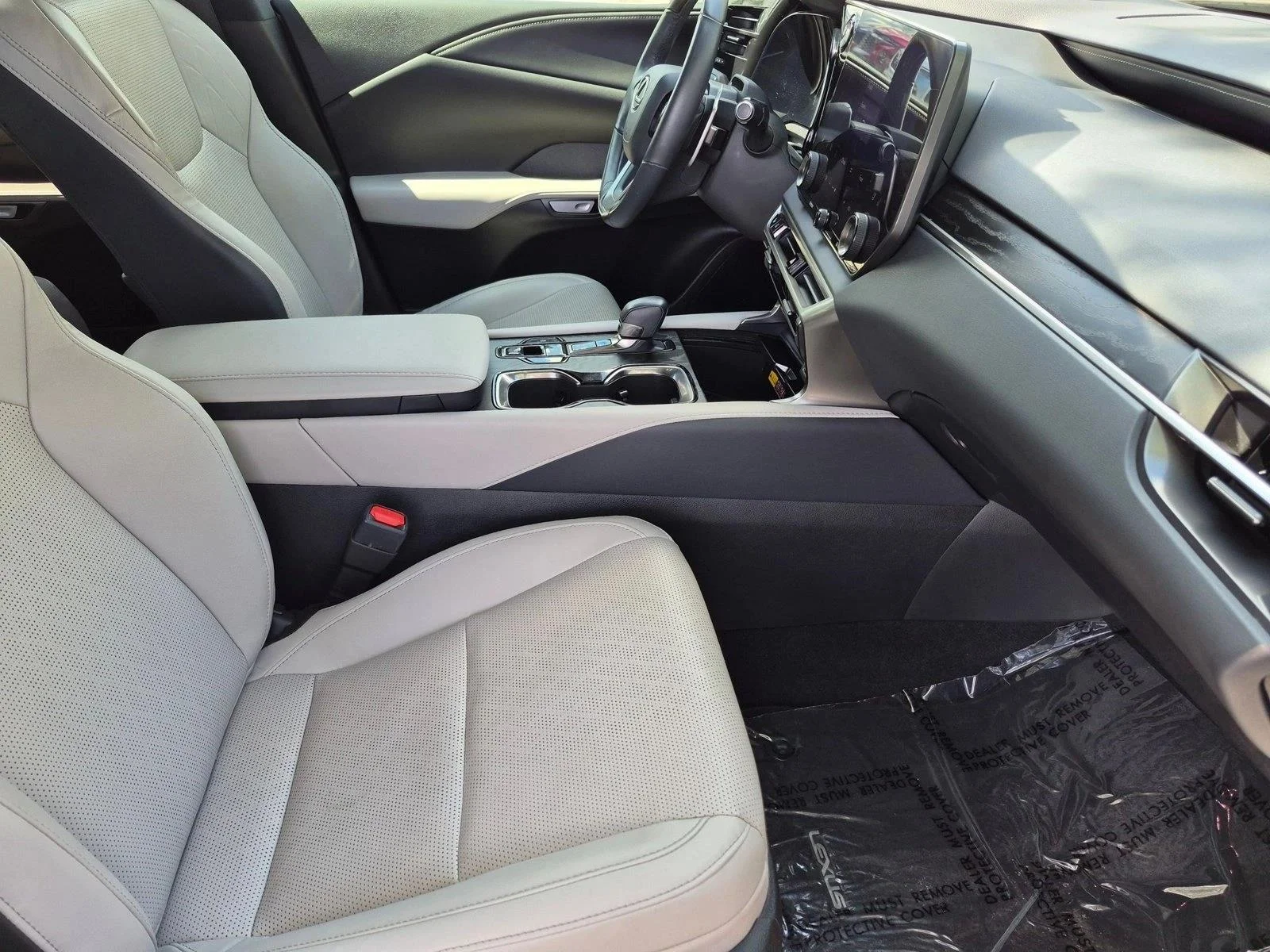 Certified Used 2024 Eminent White Pearl Lexus RX 350 Premium Plus image 19