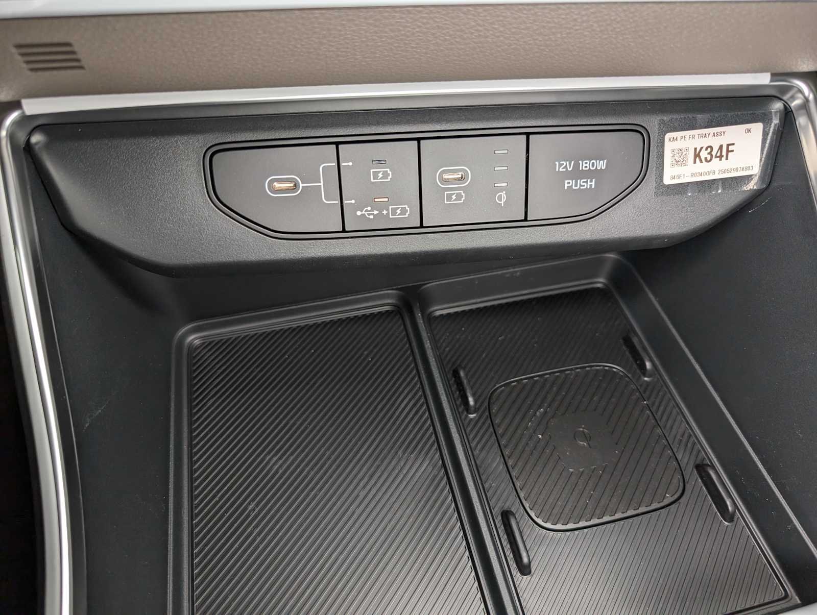 2026 Kia Carnival EX - Photo 26