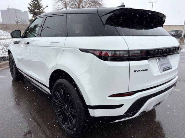 New 2026 Fuji White LAND ROVER Dynamic SE image 7