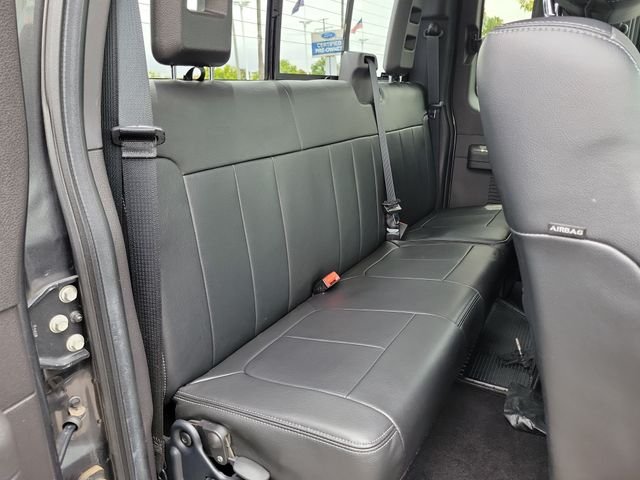 Used 2016 Magnetic Ford Lariat image 18