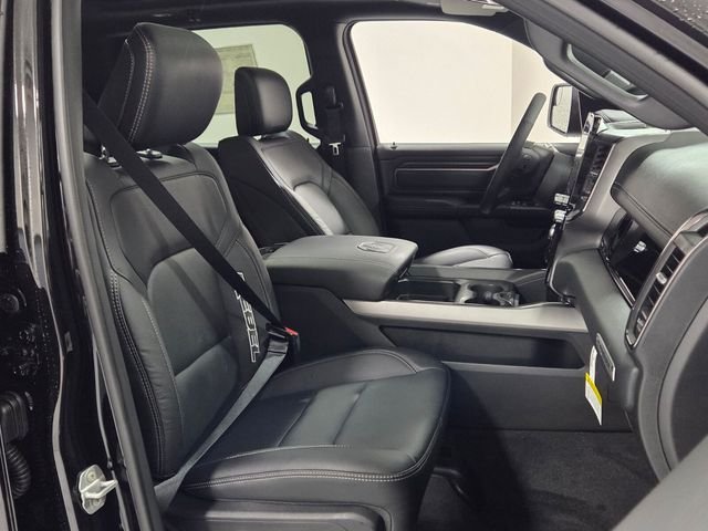 New 2026 Diamond Black Crystal Pearl-Coat Exterior Paint RAM Rebel image 17