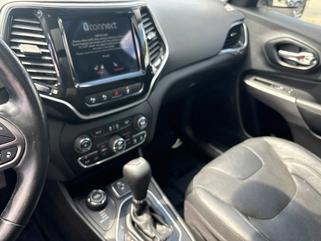 Used 2021 Red Jeep Limited image 20