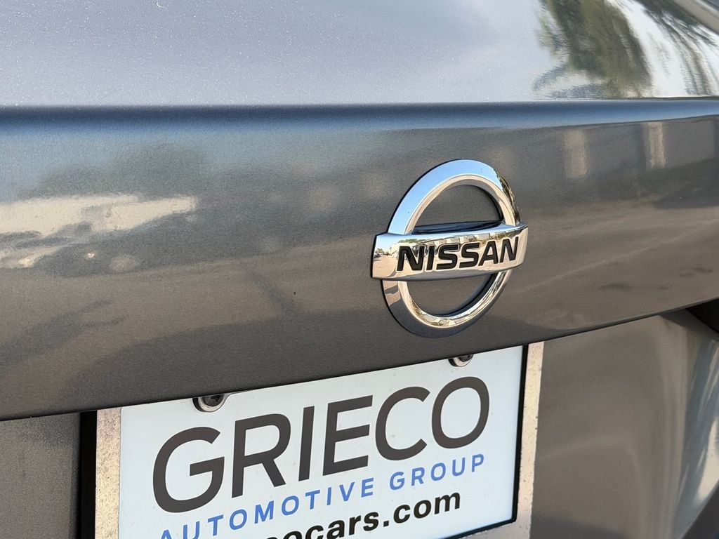 Used 2020 Gray Nissan SV image 15