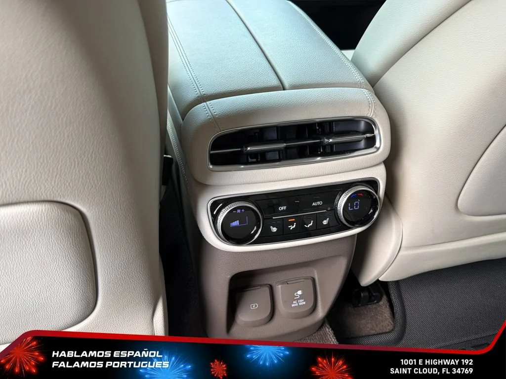 Used 2023 Silver Genesis 2.5T AWD image 25