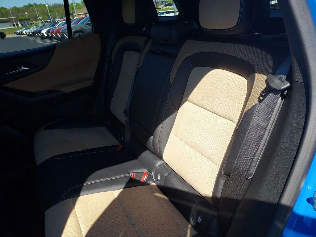 Used 2026 Blue Chevrolet ACTIV image 28