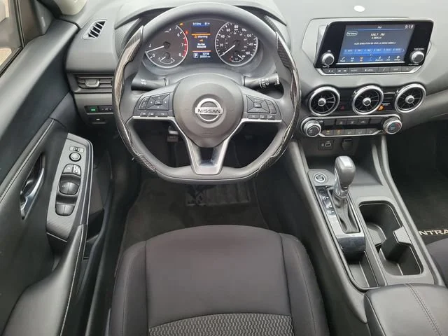 Used 2023  Nissan S image 17