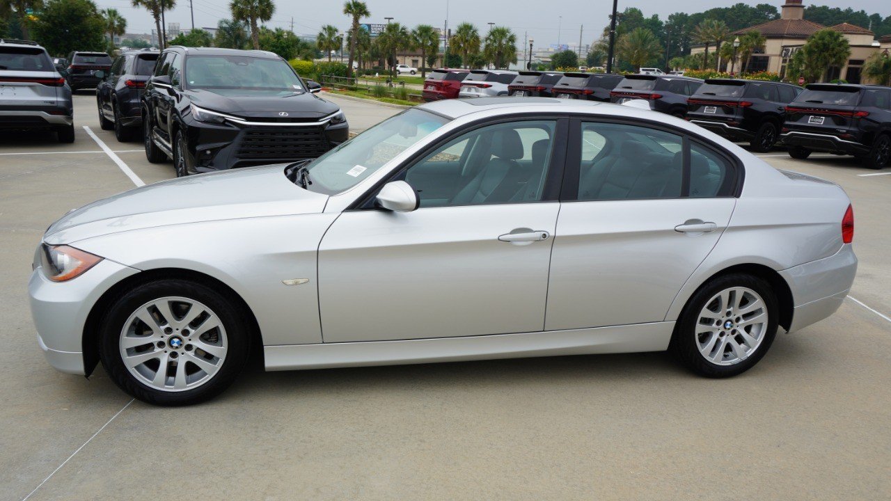 Used 2006 Silver BMW 325i image 5