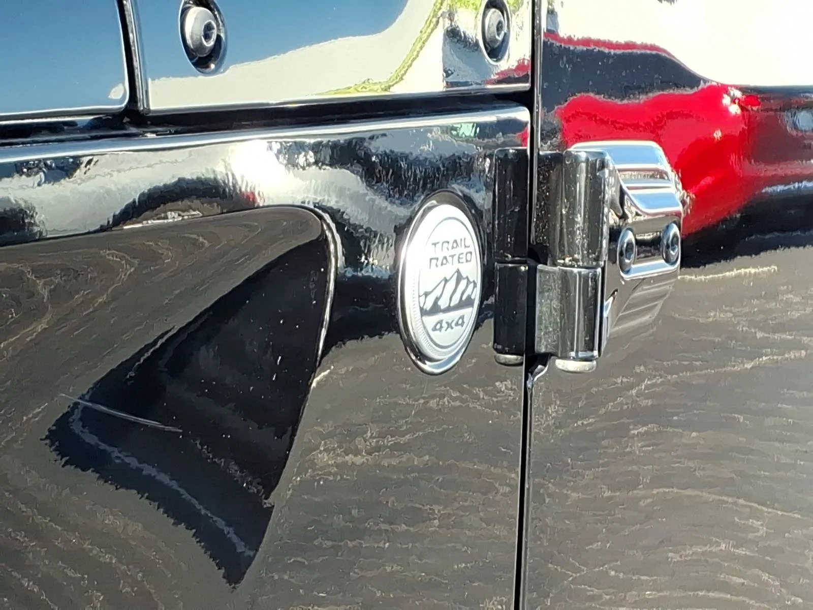 Used 2018 Black Clearcoat Jeep Sahara image 34