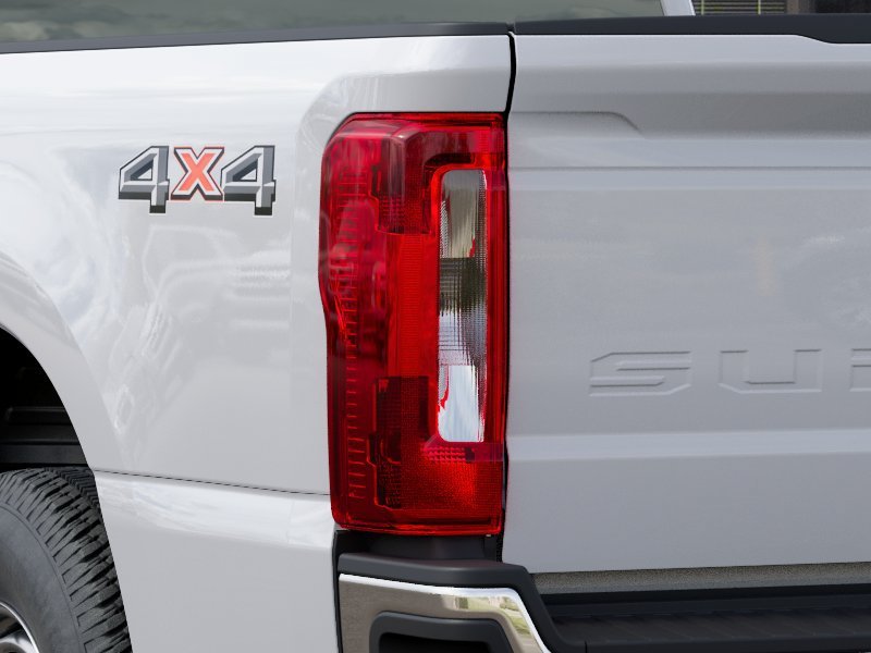 New 2027 Oxford White Ford XL image 21