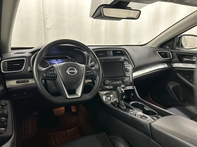 Used 2023  Nissan 3.5 SL image 22