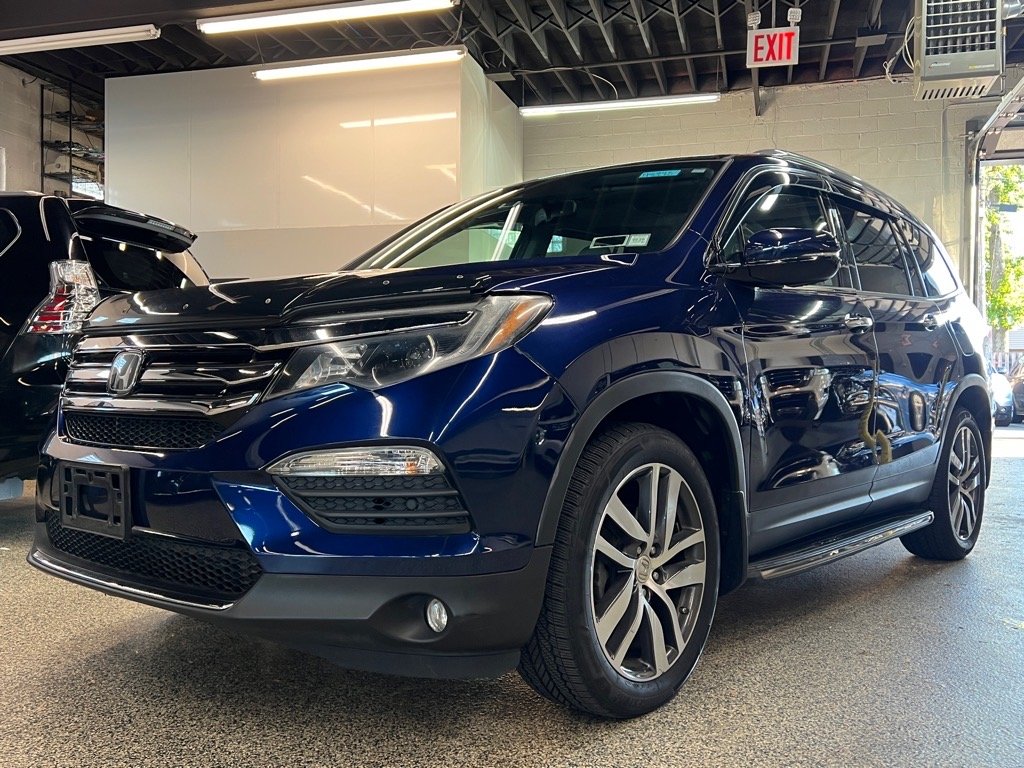 2018 Honda Pilot Touring photo 3