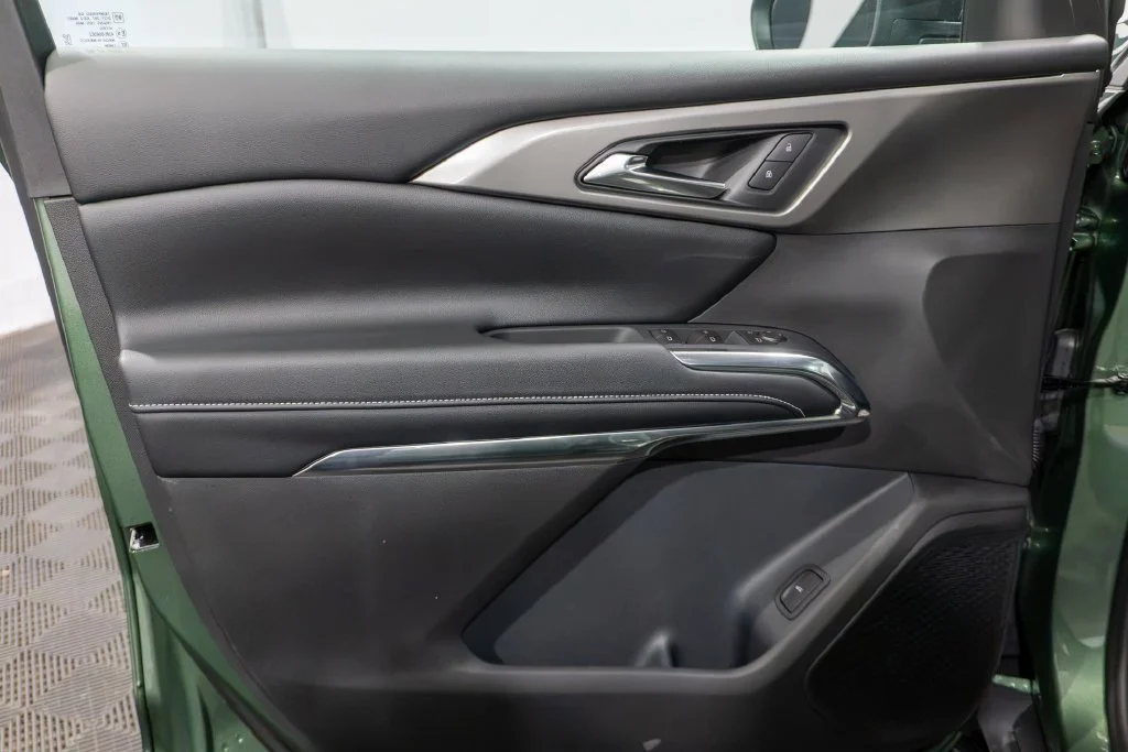 New 2027 Trillium Green Metallic Chevrolet LT image 13