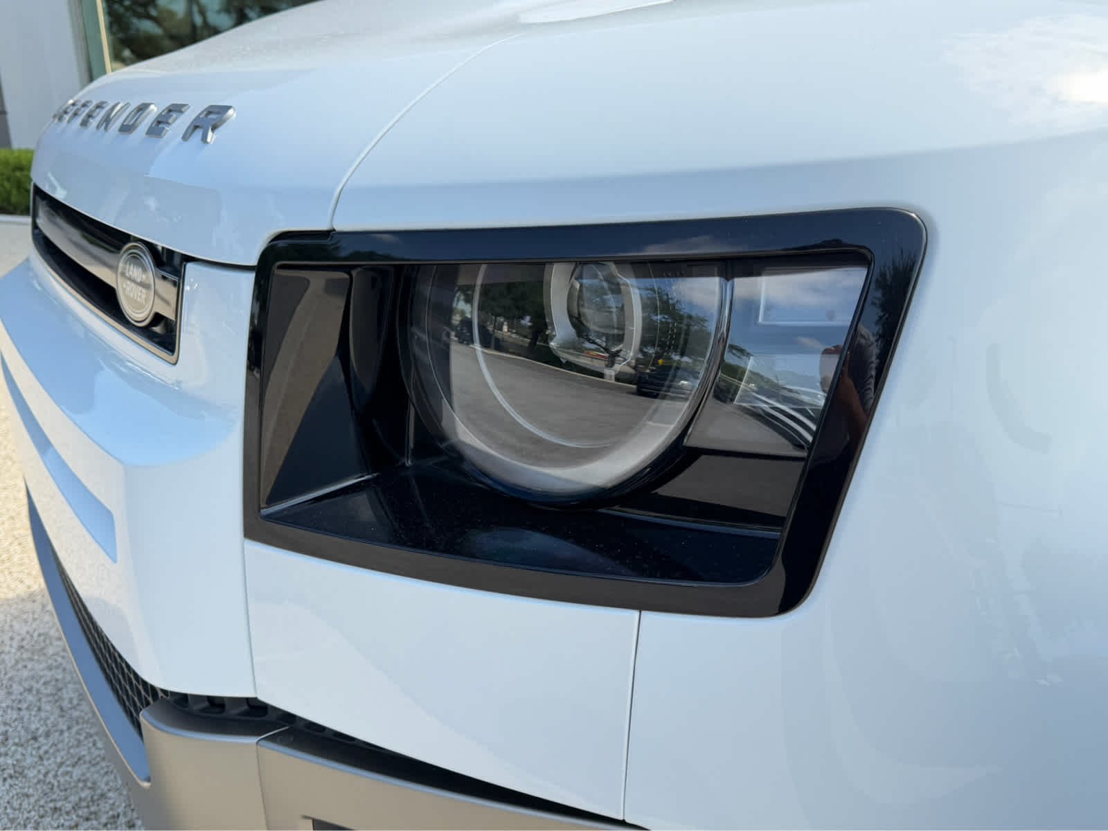 New 2026 Fuji White Land Rover S image 9