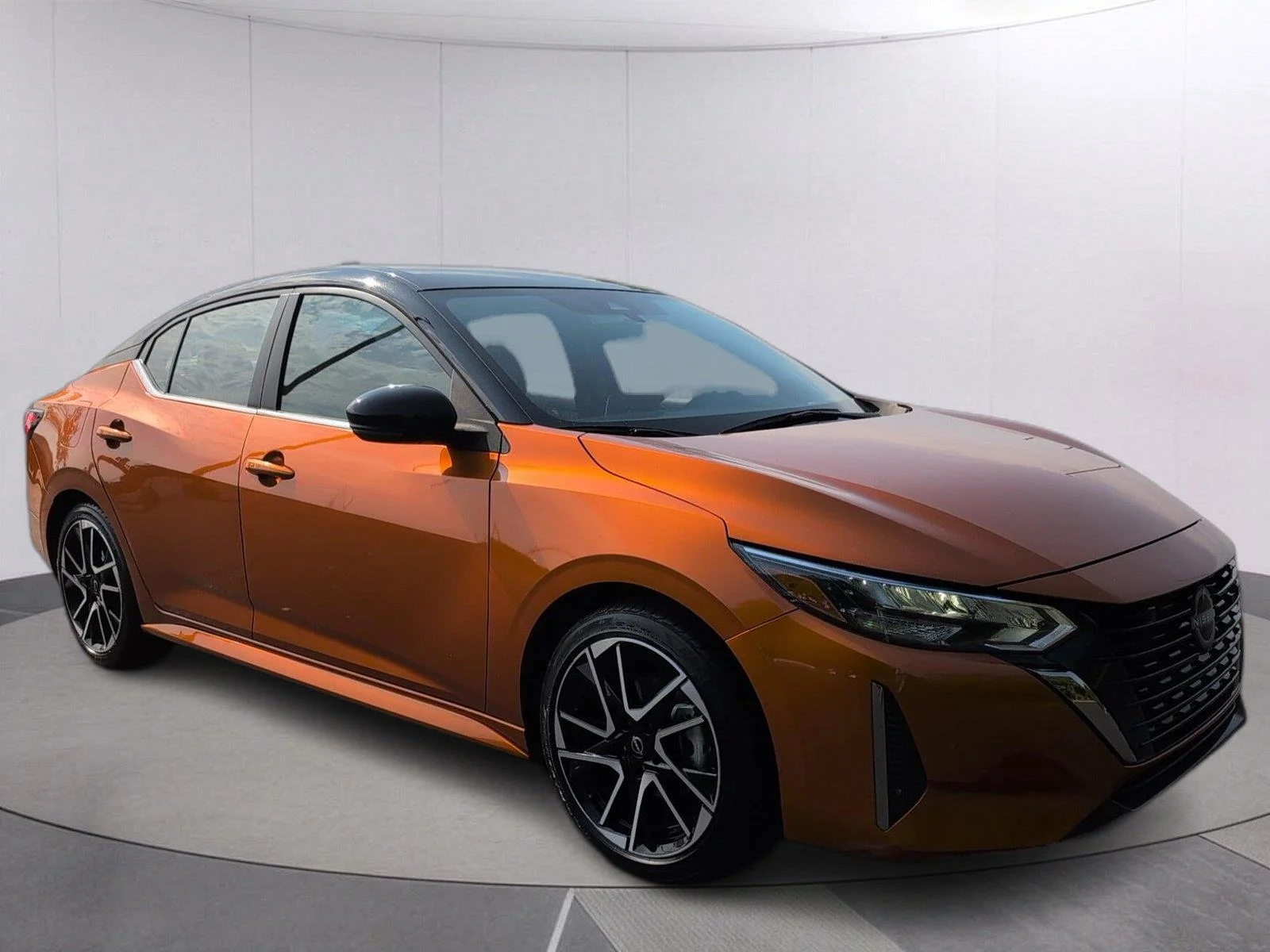 Used 2025 Monarch Orange Metallic/Super Black Nissan SR image 9
