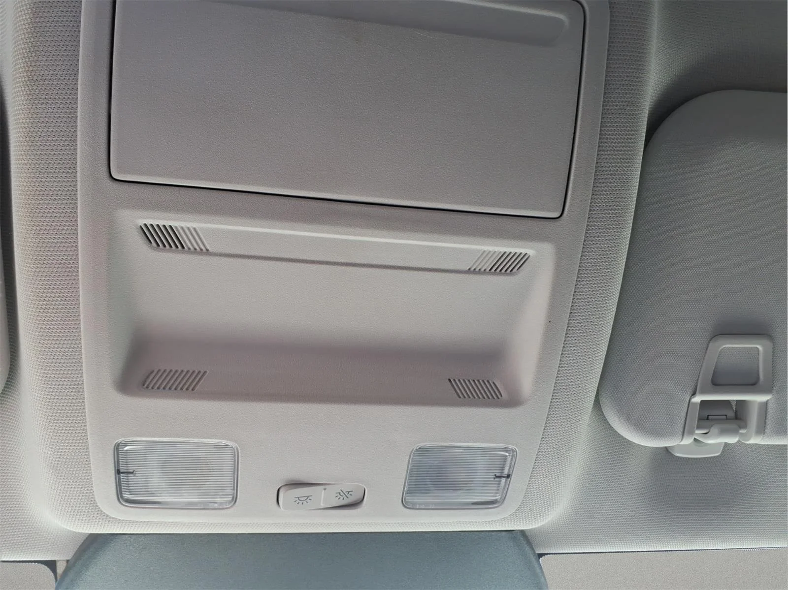 Used 2023 Oxford White Ford Active image 26