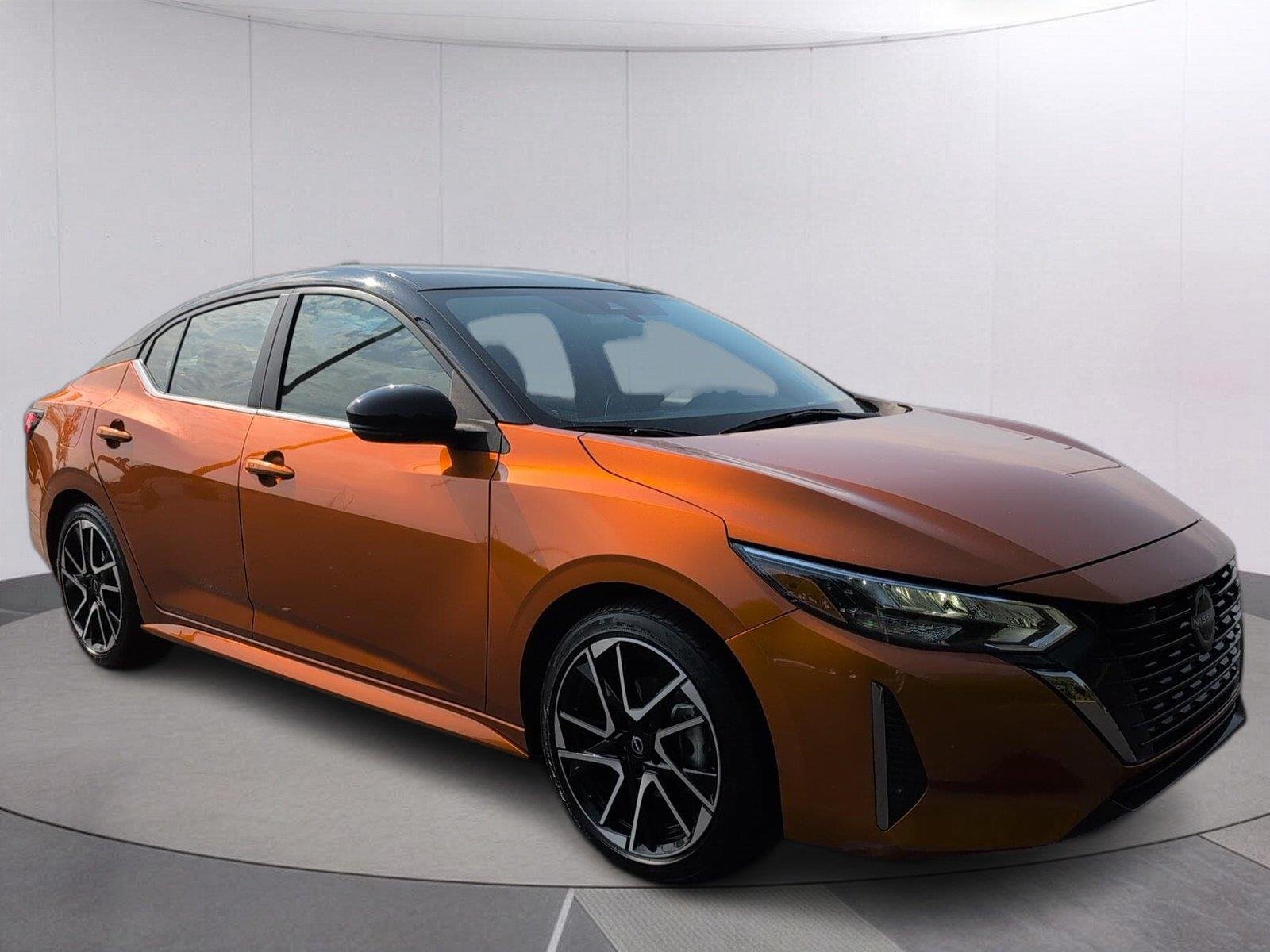 Used 2025 Monarch Orange Metallic/Super Black Nissan SR image 9