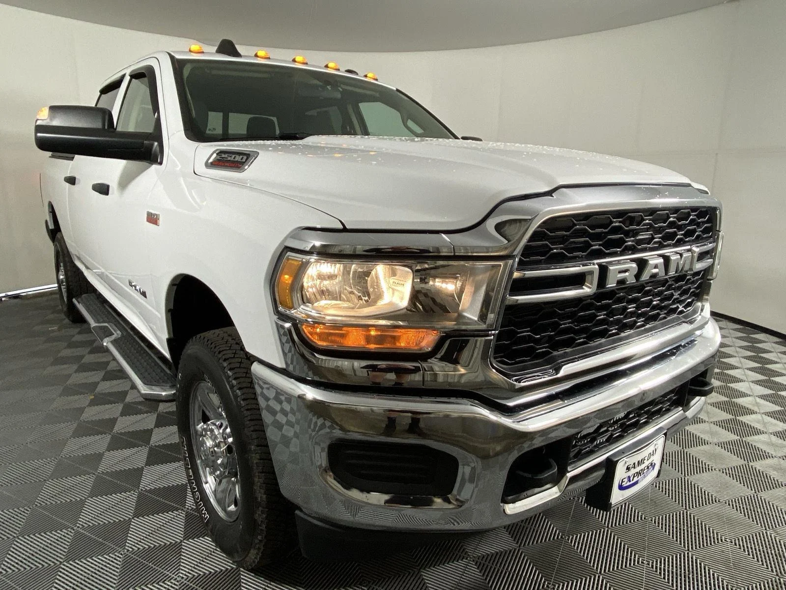 Used 2019 Bright White Clearcoat Ram Tradesman image 16