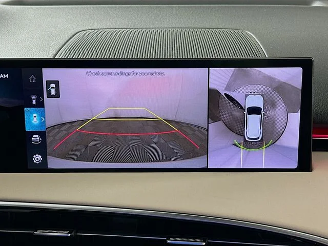 New 2026 White Genesis 2.5T Advanced image 18