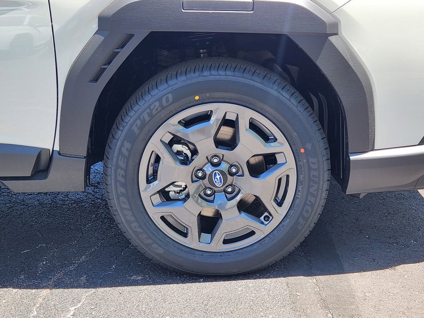 New 2026 CRYSTAL WHITE PEARL Subaru Premium image 8