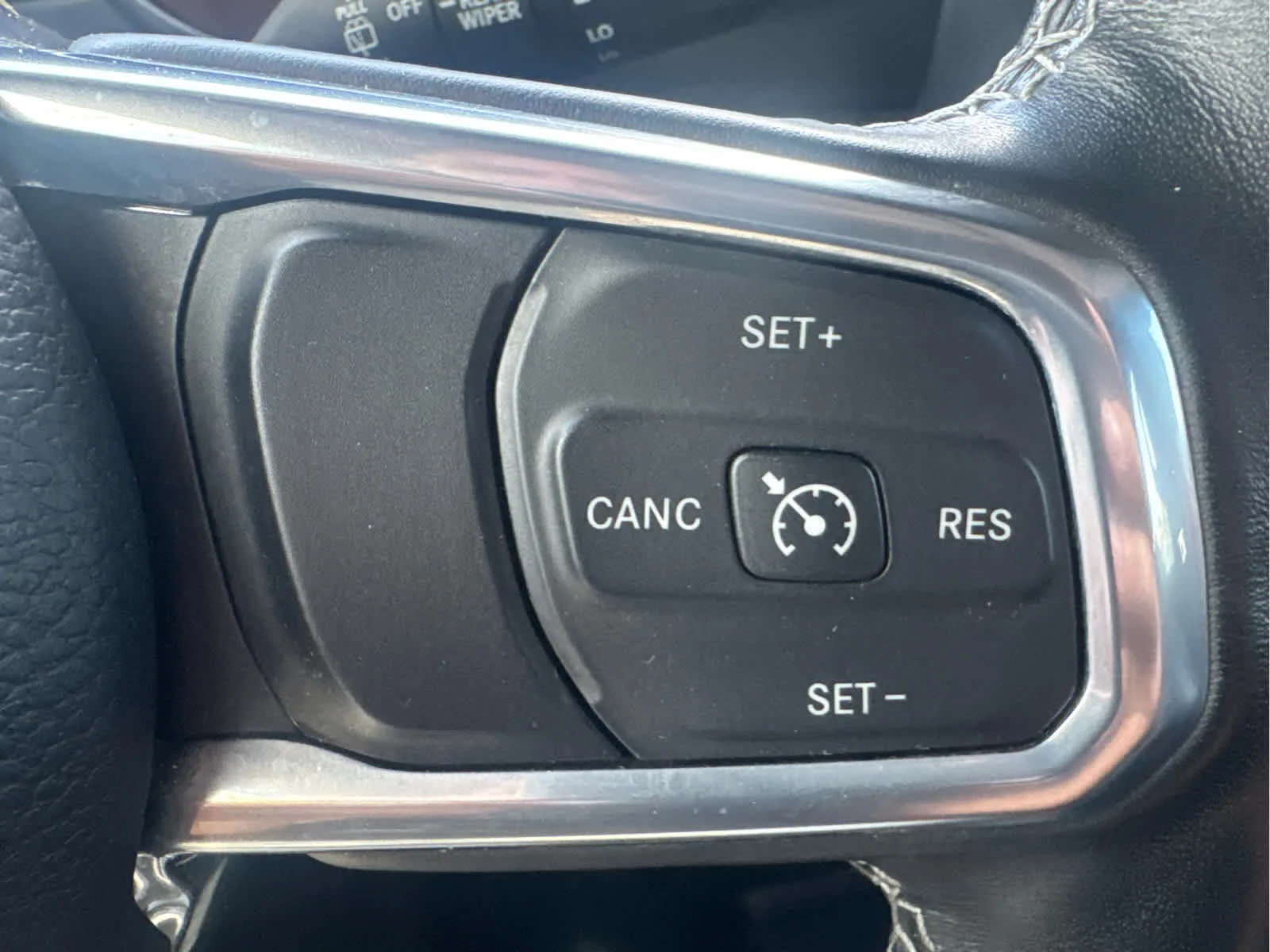 Used 2022 Limited Edition Tuscadero Pearlcoat Jeep Unlimited Sahara image 14